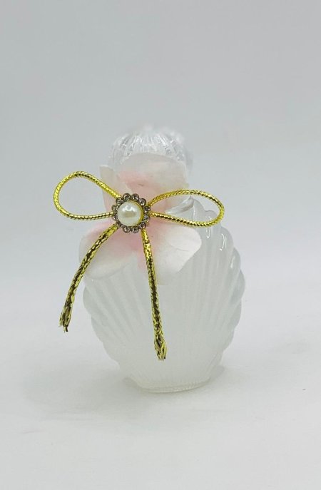 توزيعة عطر مع وردة